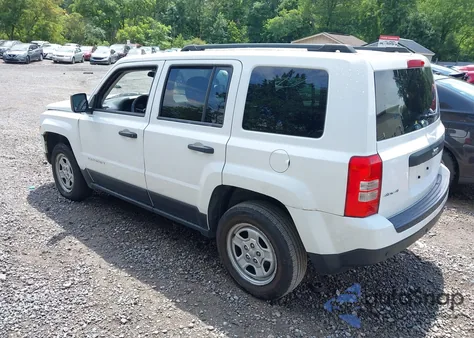 2014 Jeep Patriot Sport z USA, uszkodzony, nr VIN 1C4NJRBBXED681418
